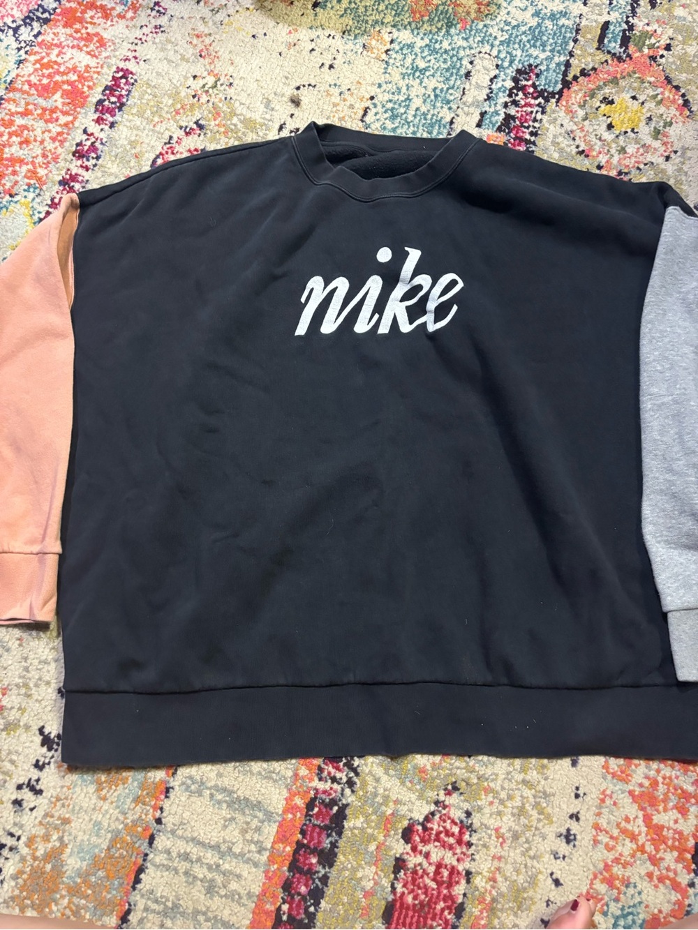 Nike Vintage Black Crewneck Sweatshirt with Colorblock Sleeves